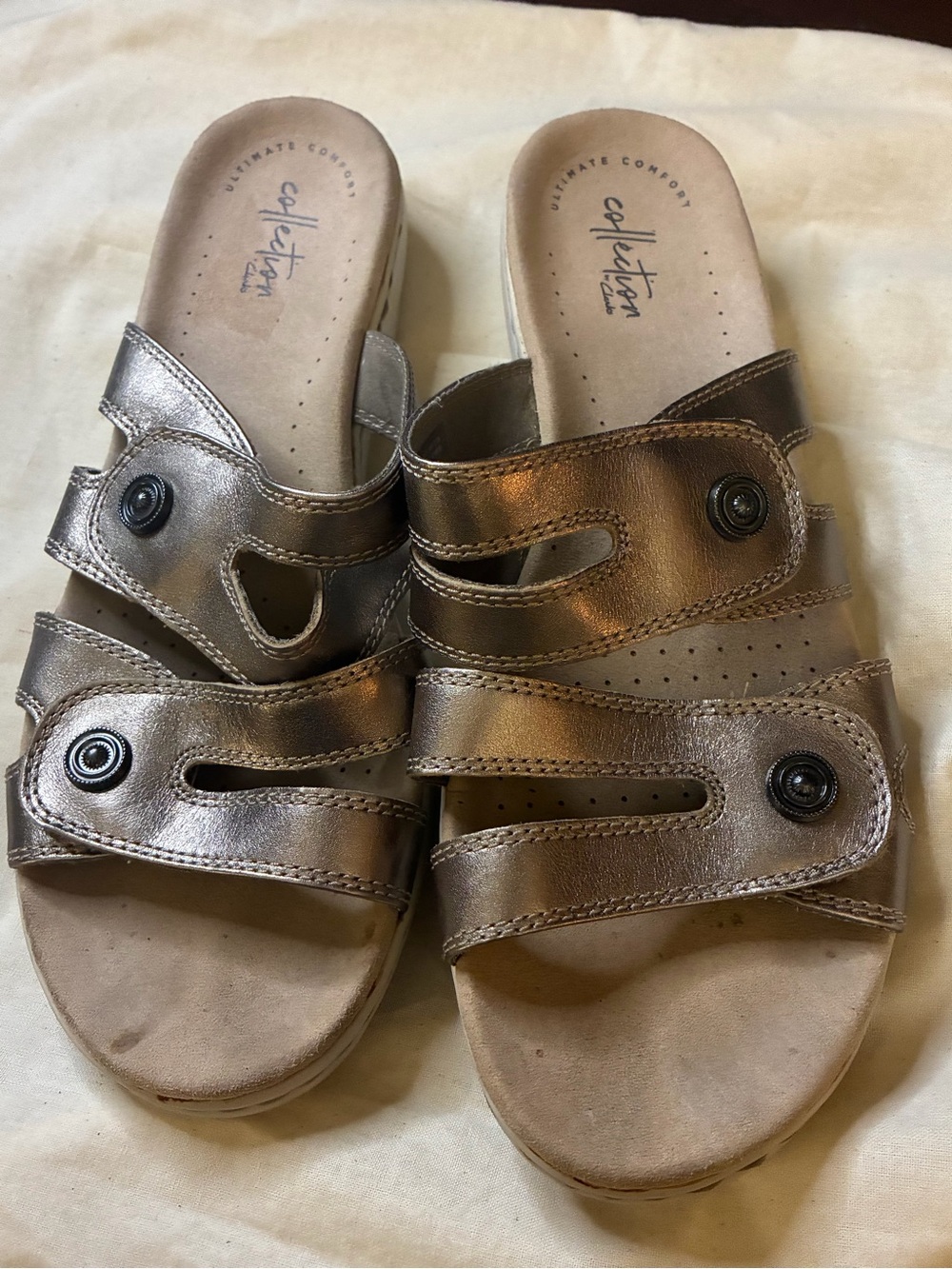 Clarks Collection Metallic Pewter Slide Sandals Women's Size 10 Comfort